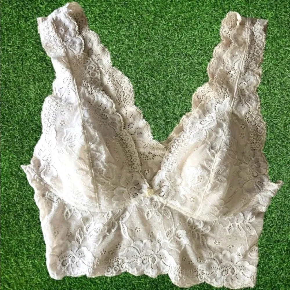 NEW- Elegant Lace Bralette in Cream